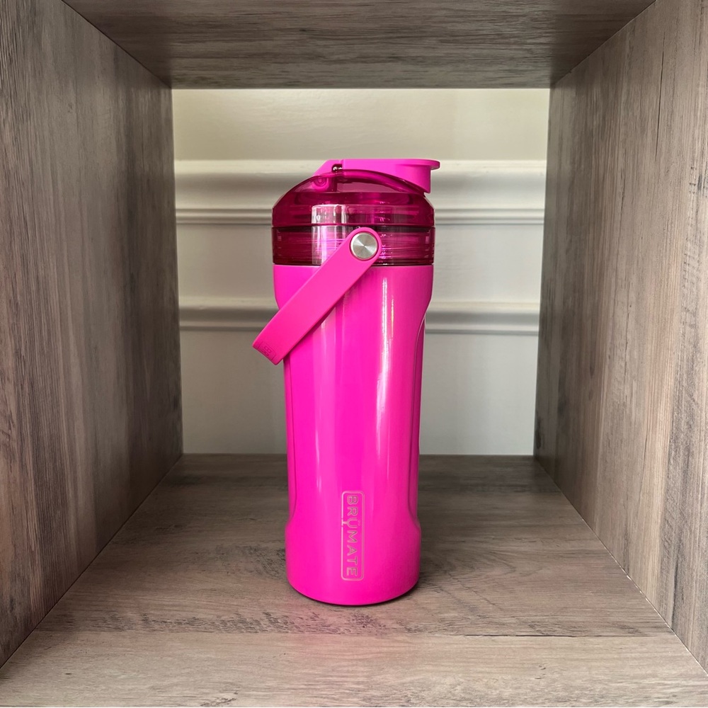 Brumate Vivid Magenta Multishaker - Picture 2 of 7